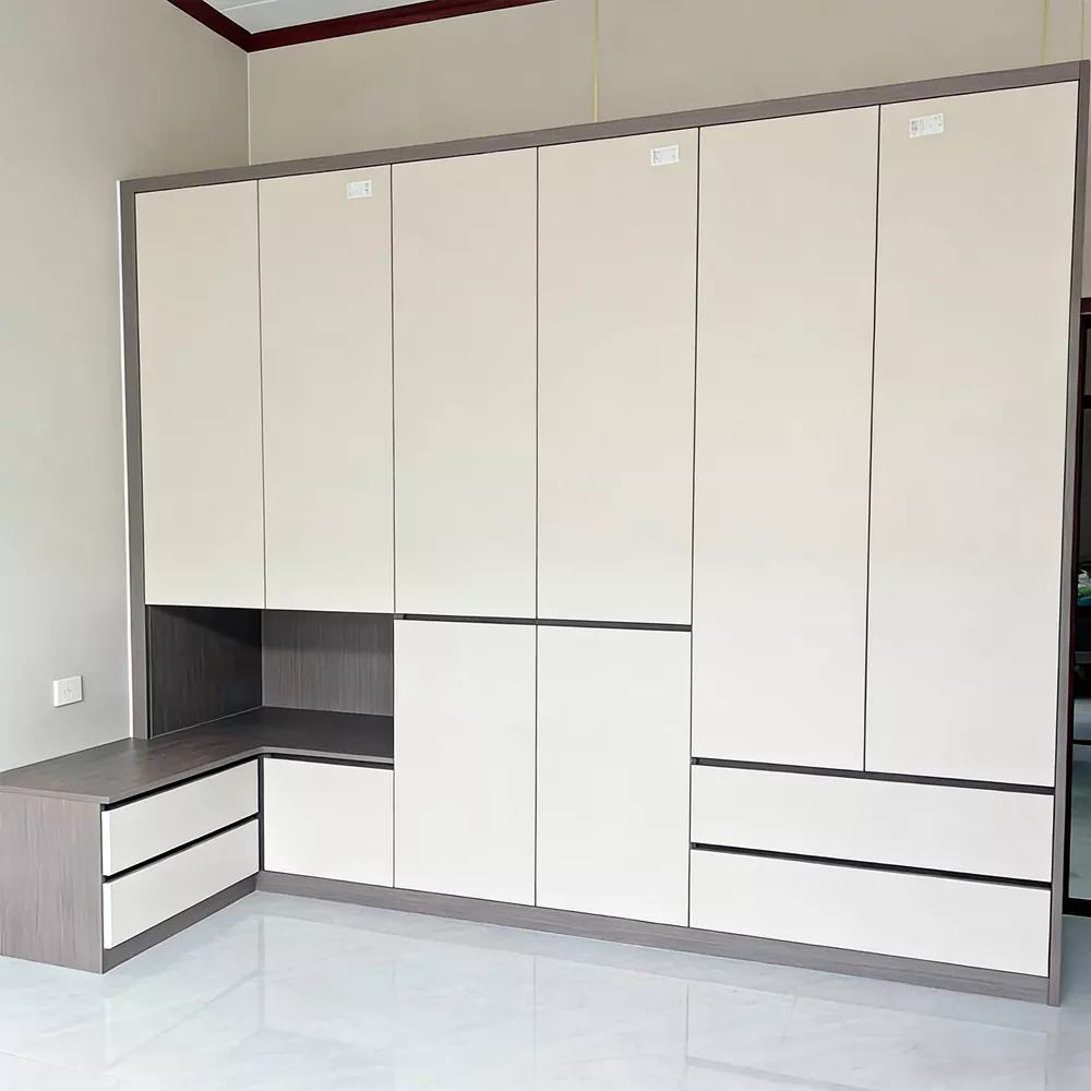 Kontrplak qarderoblar